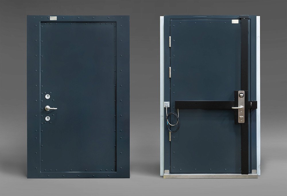 Attack resistant door with RF shielding for secure facilities requiring both forced entry resistance and attenuation